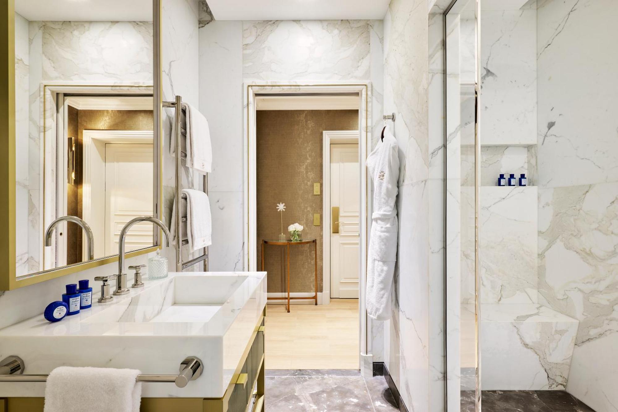 Exclusieve Prestige Kamer met Uitzicht op de Stad of de Binnenplaats